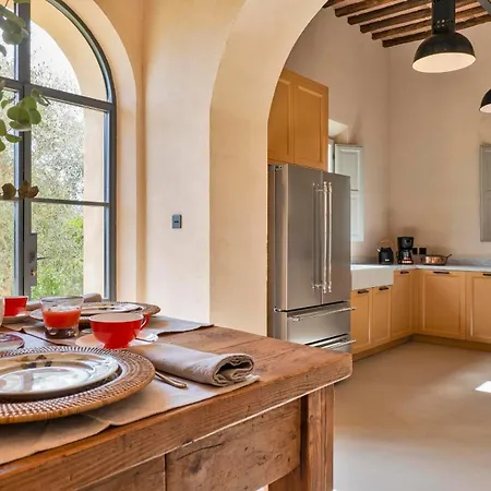 Mami - Boutique Adults Only 4*