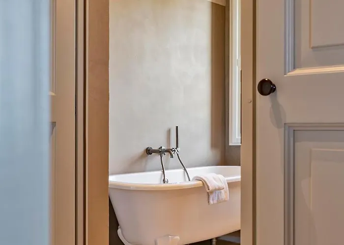 Bed & Breakfast Mami - Boutique Adults Only 4*