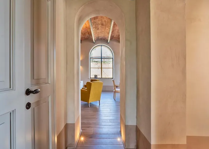 Mami - Boutique Adults Only 4*